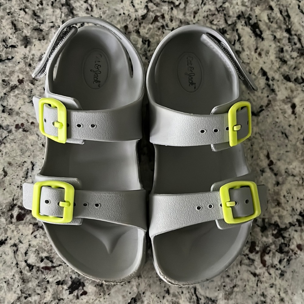 Used toddler boys cat and jack croc like sandals- size 12!